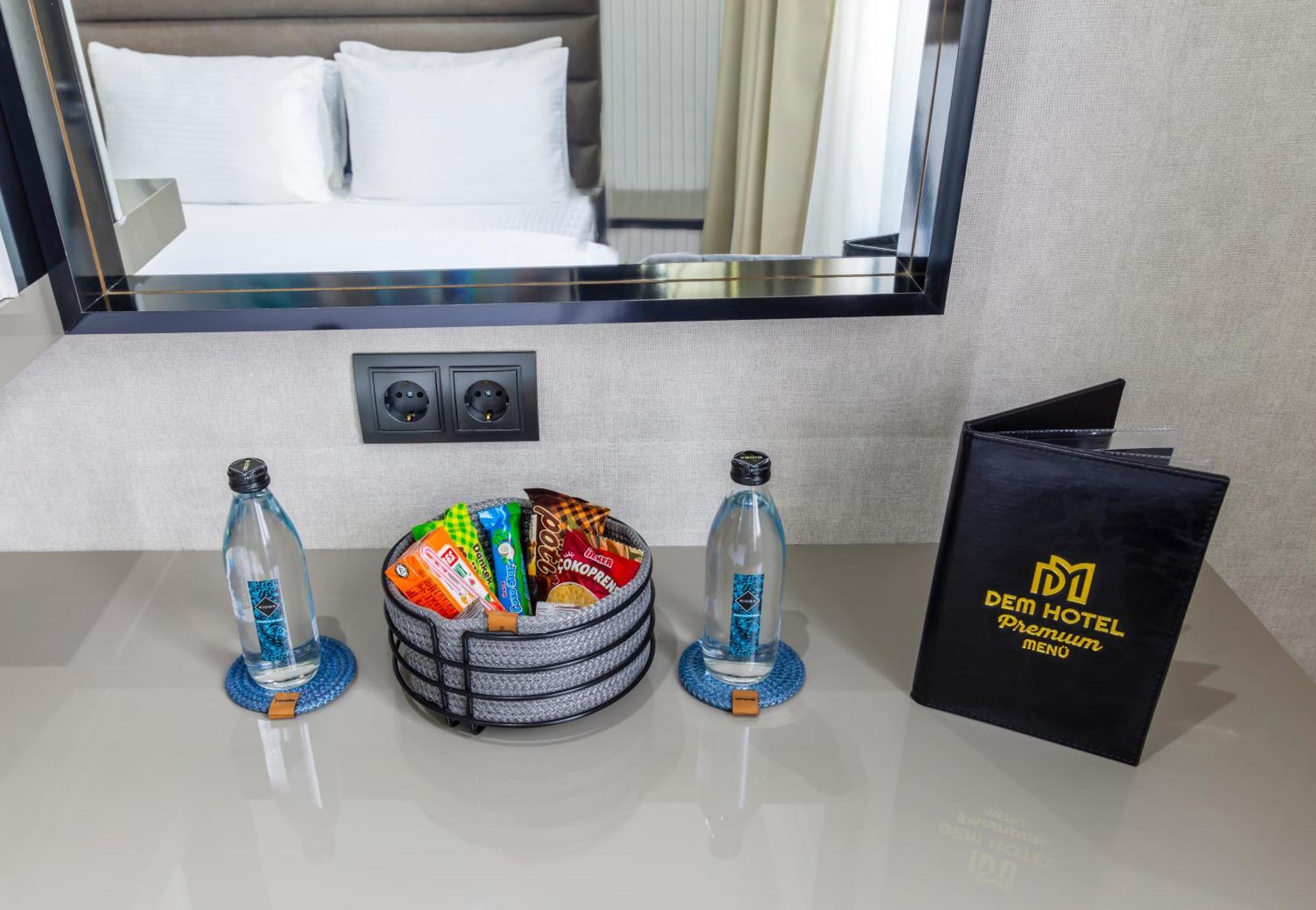 Dem Premium Hotel - Round Trip Airport Service - Istanbul International Airport Arnavutkoy ภายนอก รูปภาพ