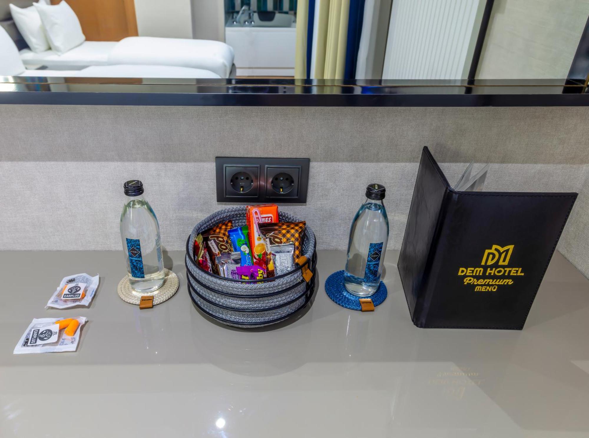 Dem Premium Hotel - Round Trip Airport Service - Istanbul International Airport Arnavutkoy ภายนอก รูปภาพ