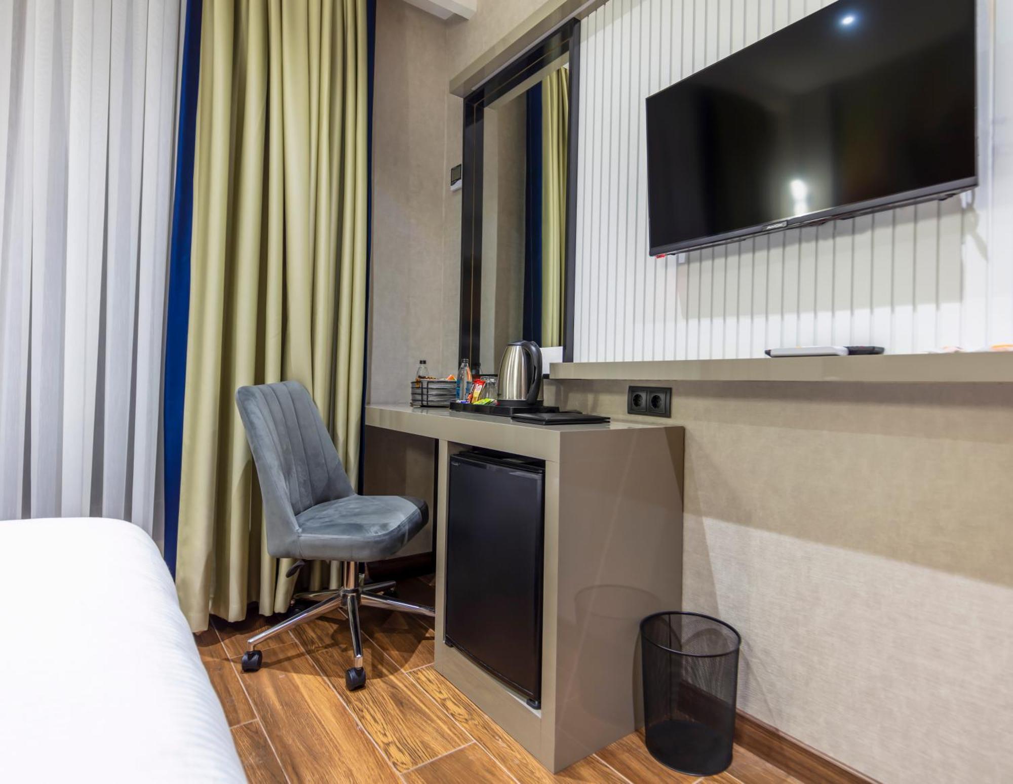 Dem Premium Hotel - Round Trip Airport Service - Istanbul International Airport Arnavutkoy ภายนอก รูปภาพ